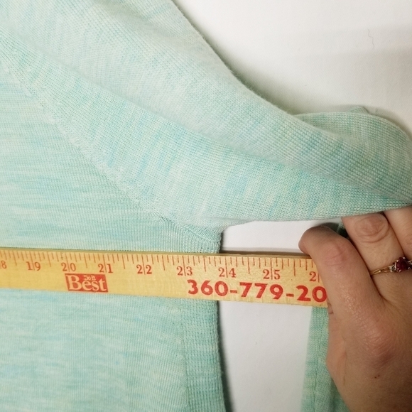 Eileen Fisher NWOT  Merino Wool Mint Knit Side Slits Size Medium - Picture 8 of 9